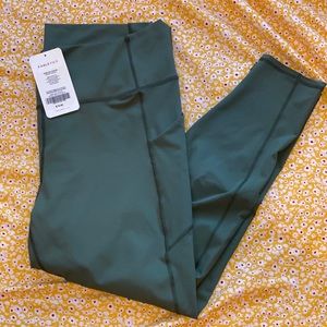 Fabletics Oasis High Waisted Pocket Leggings